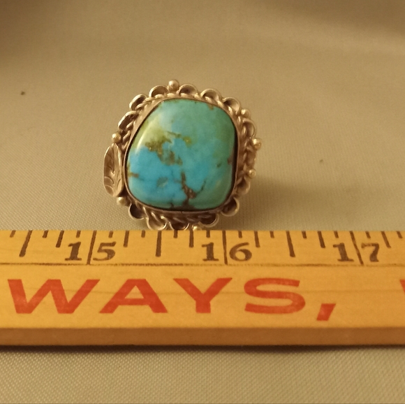 Turquoise and Sterling  Ring Native American Signed sz 11.5 1970's Boho Jewelry - Picture 5 of 7